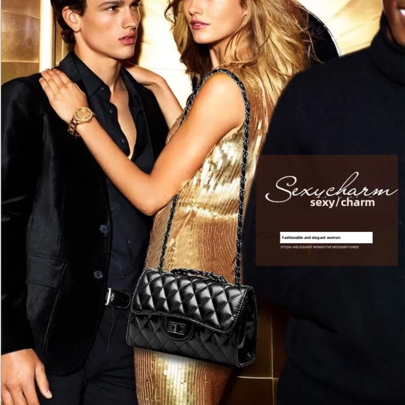 Elegant Black Quilted Women's Bag - Picture 7 of 15